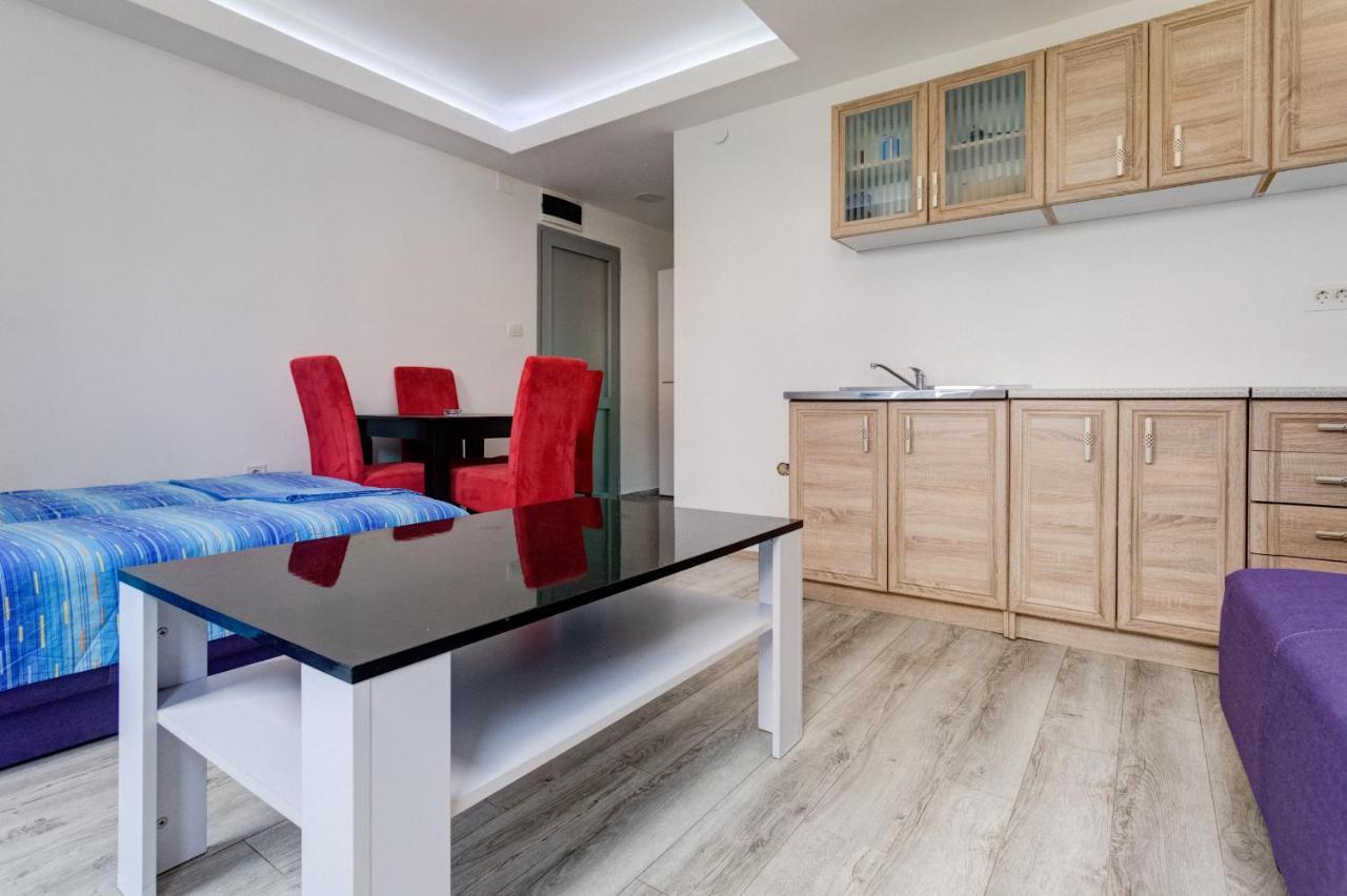 Post Office Center Apartments Budua Esterno foto